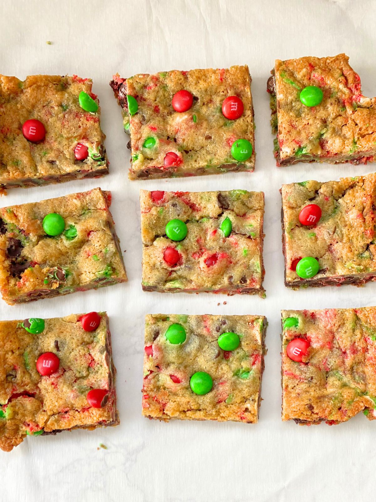 Christmas chocolate chip cookie bars