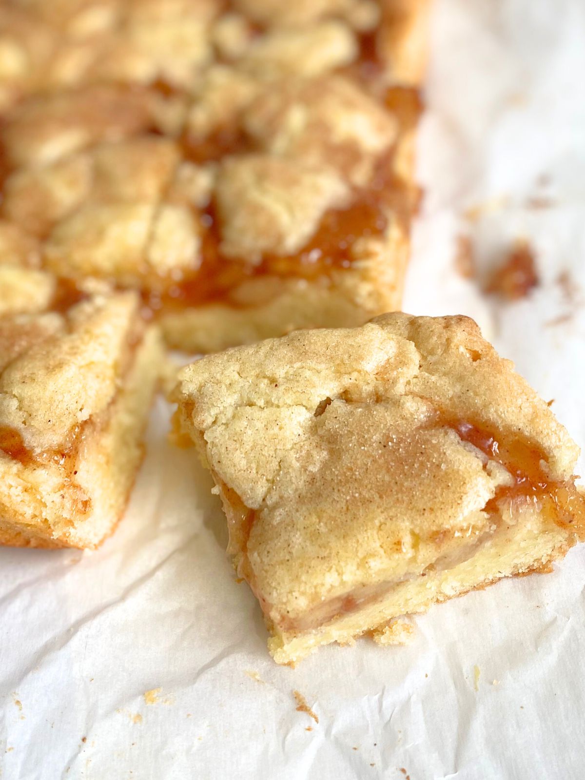 apple pie sugar cookie bars