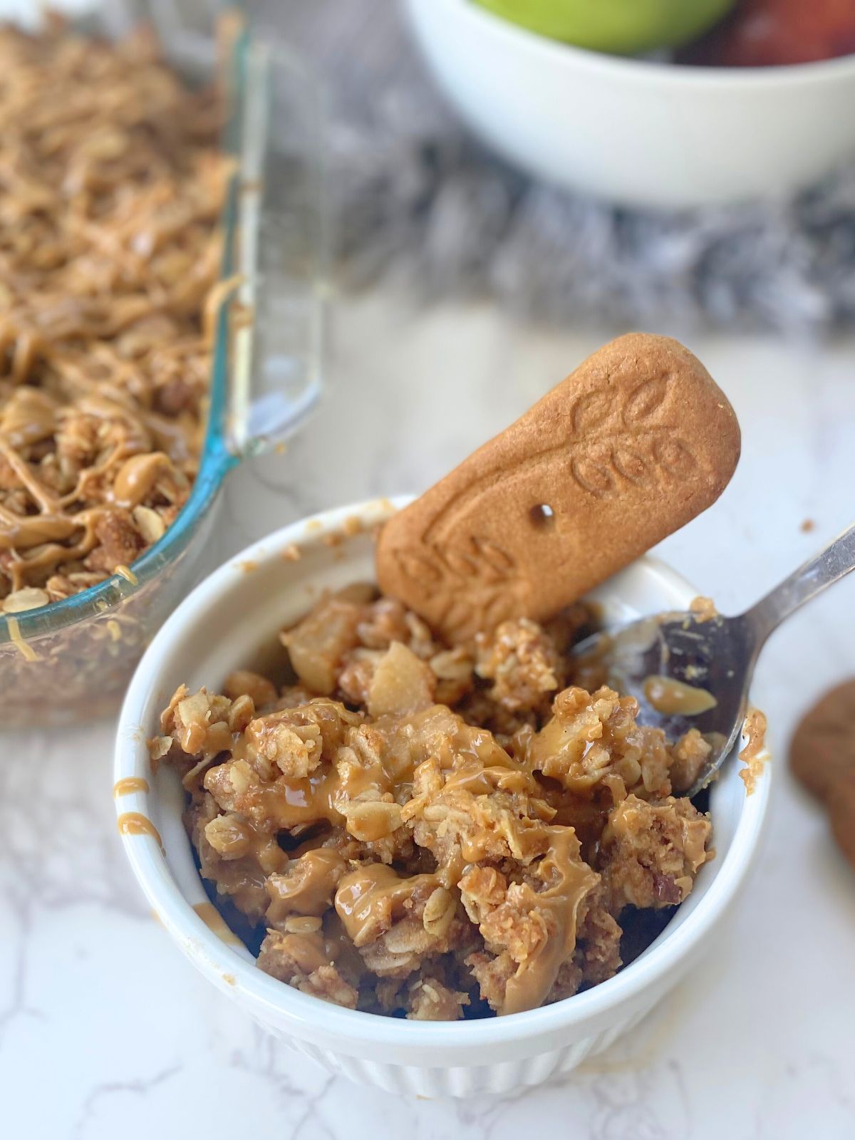 biscoff apple crumble