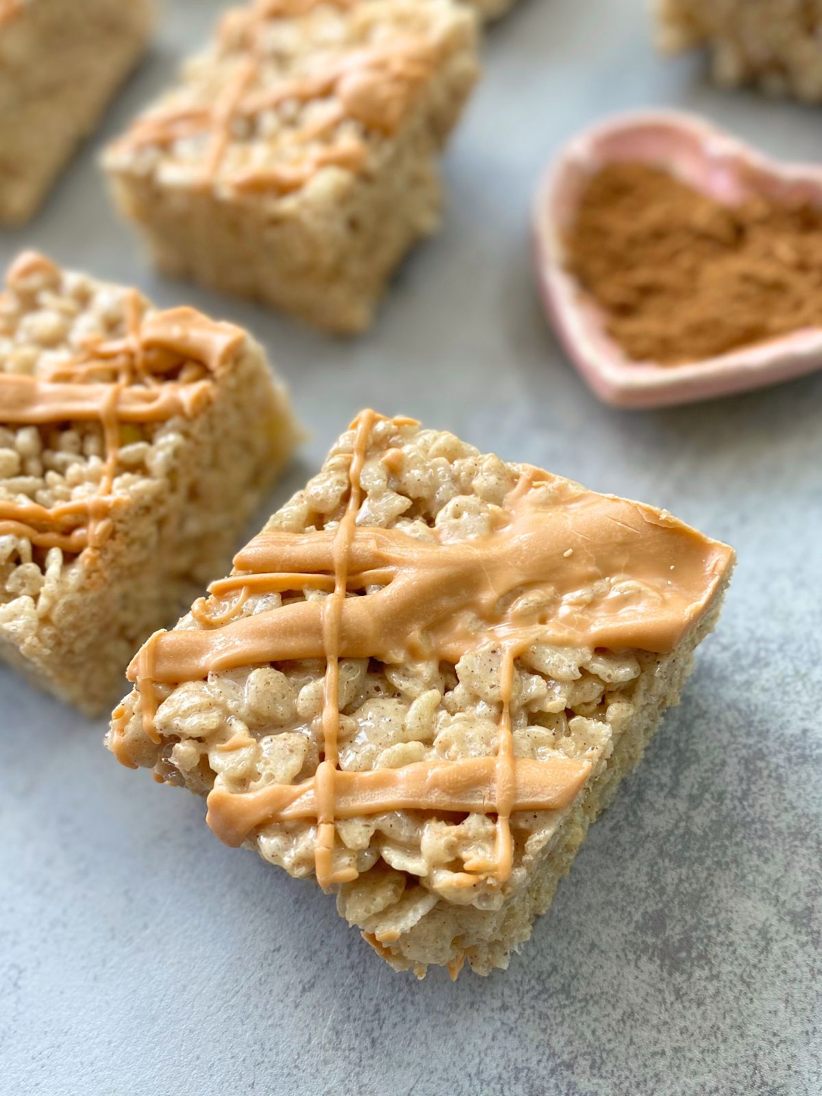 pumpkin spice rice krispie treats