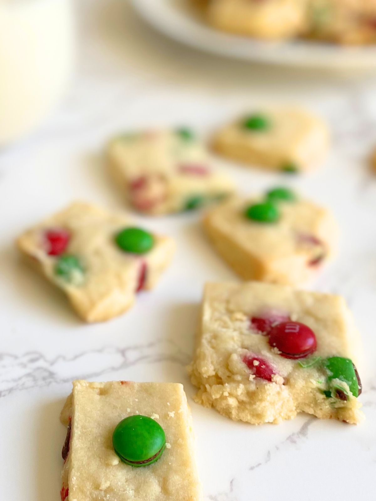 Christmas M&M shortbread bites