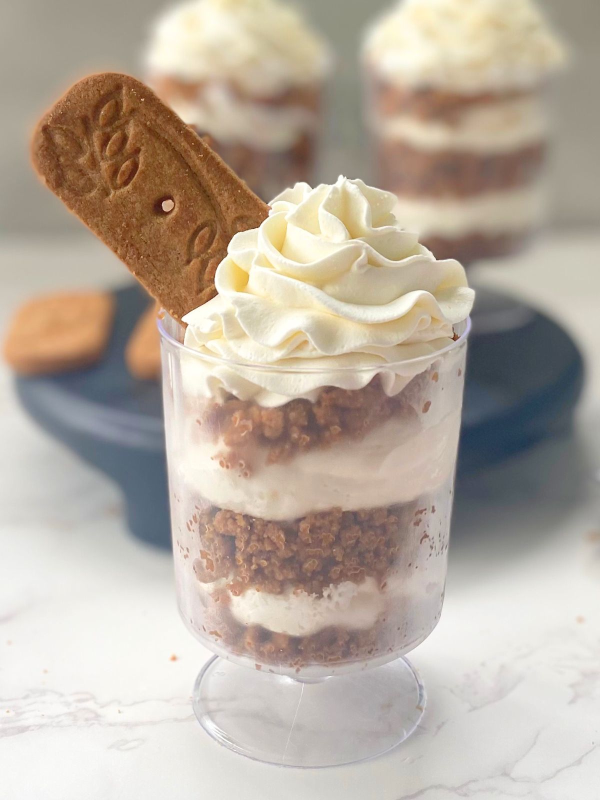 biscoff cheesecake parfaits