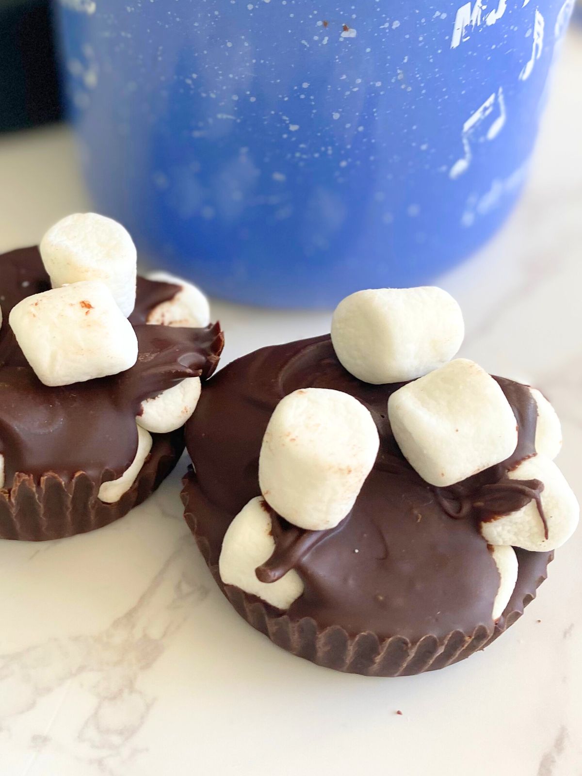 hot chocolate pucks with mini marshmallows