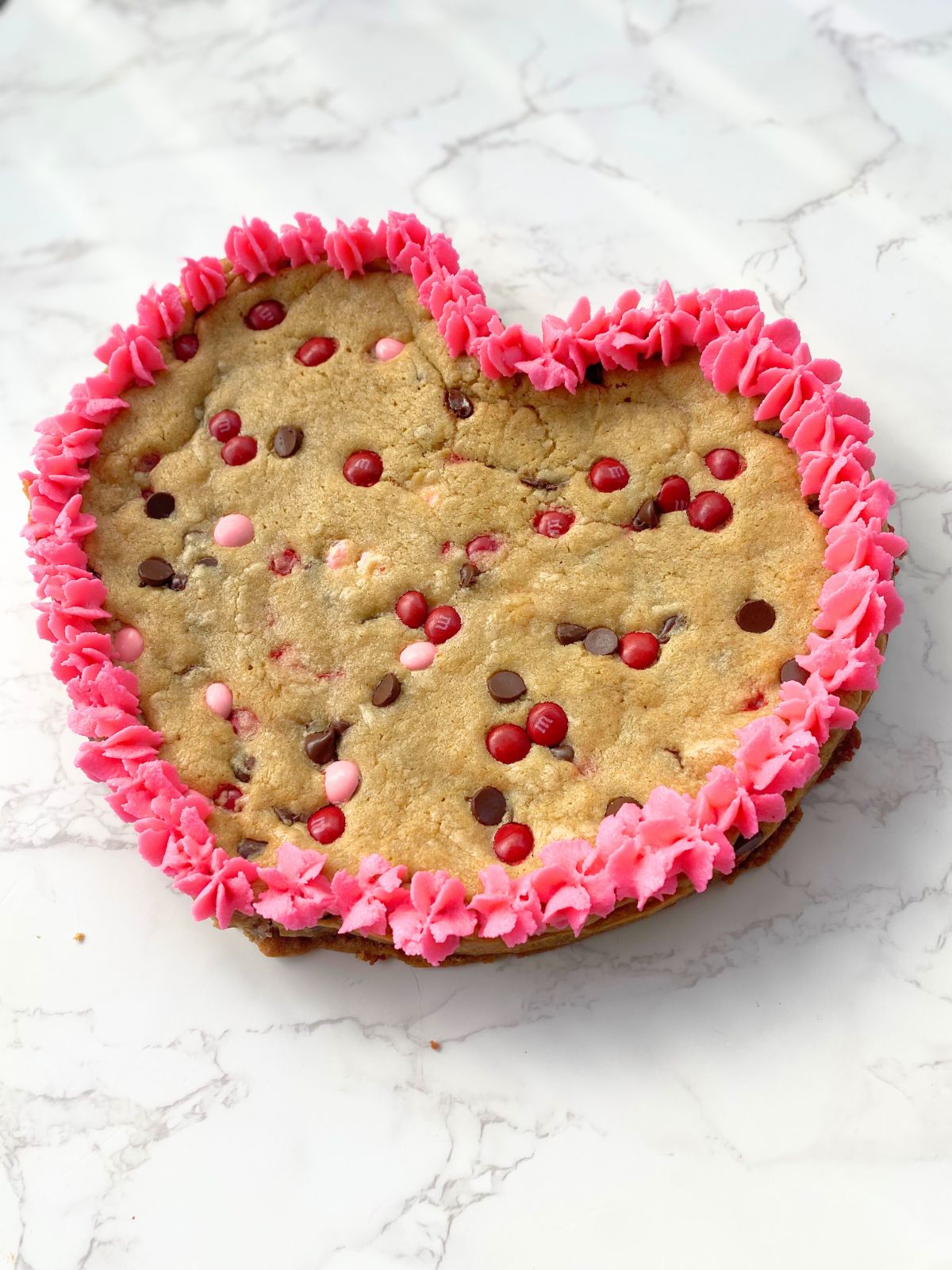 heart shaped cookie cake