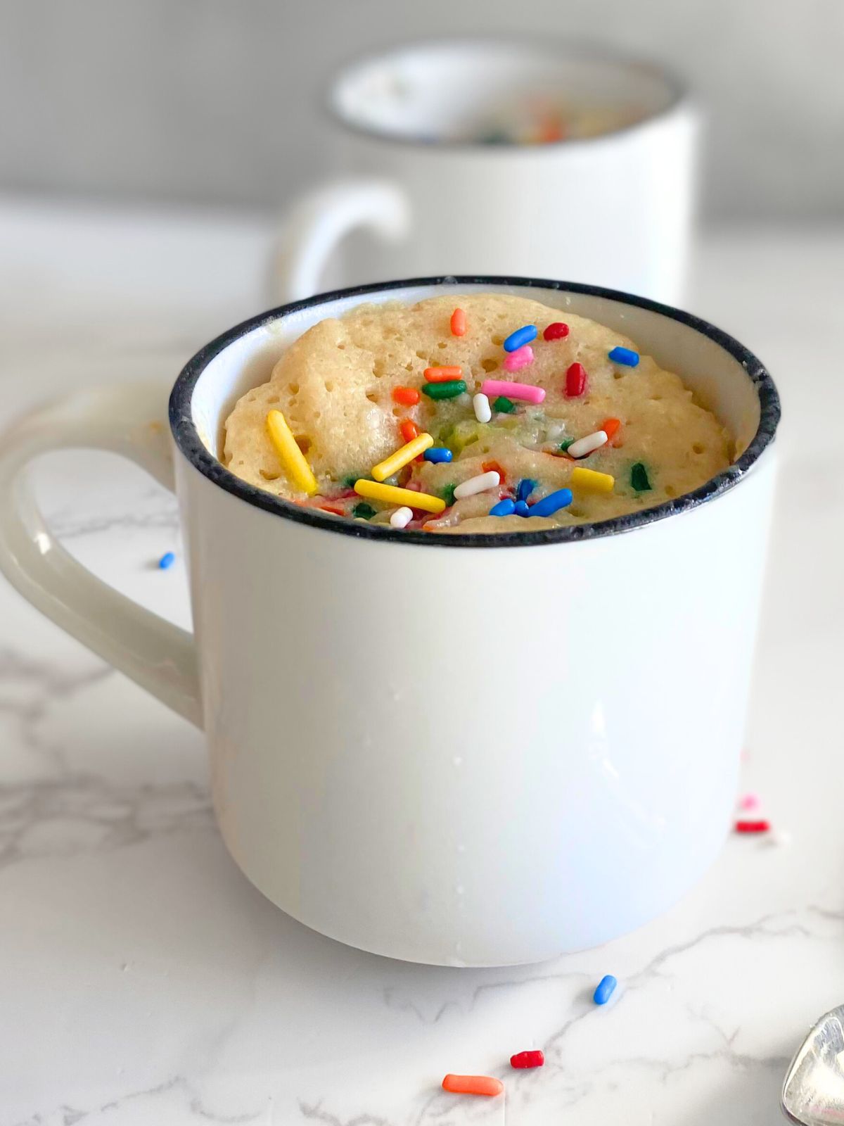 birthday cake protein mug cake