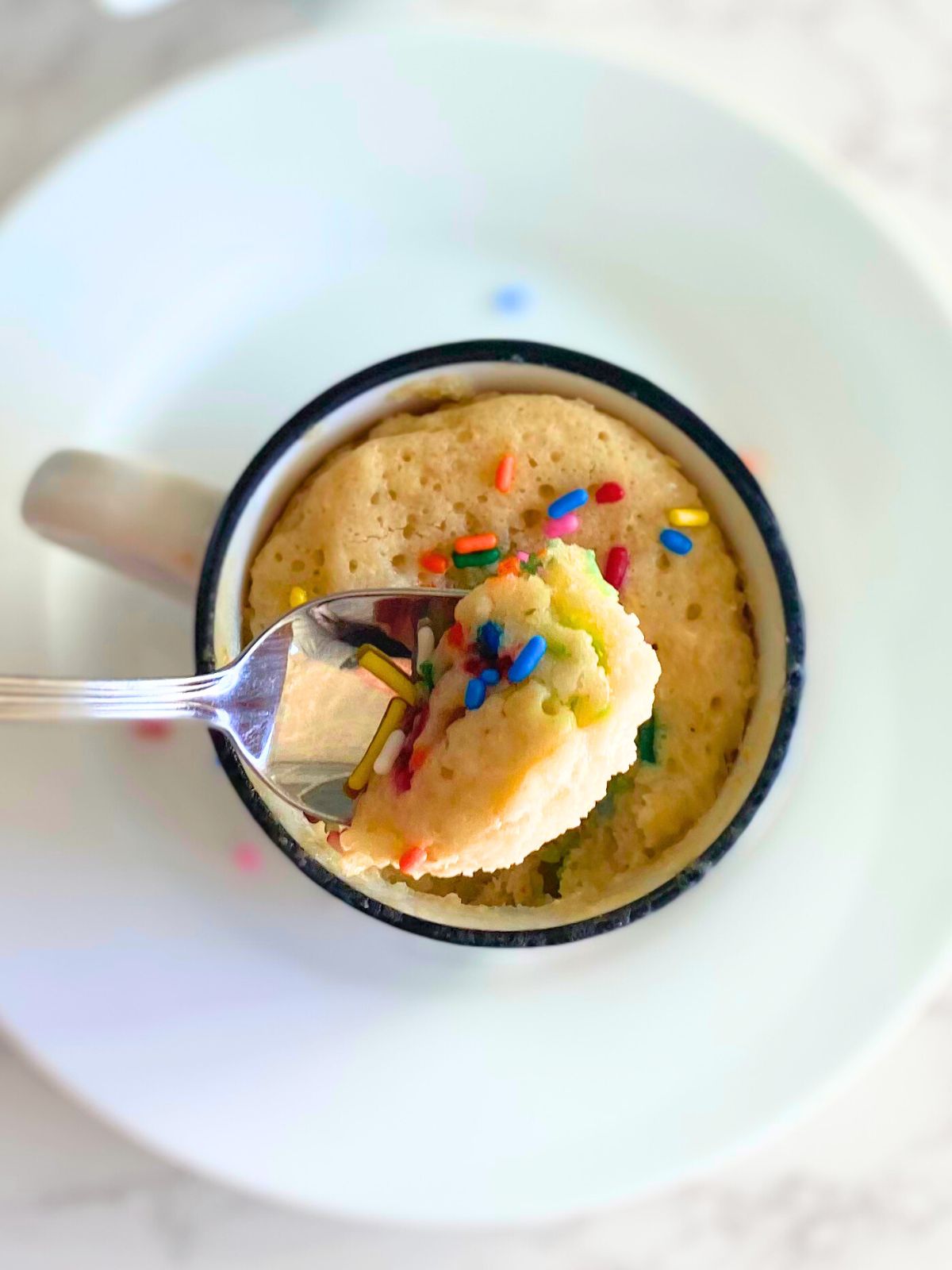 birthday cake protein mug cake