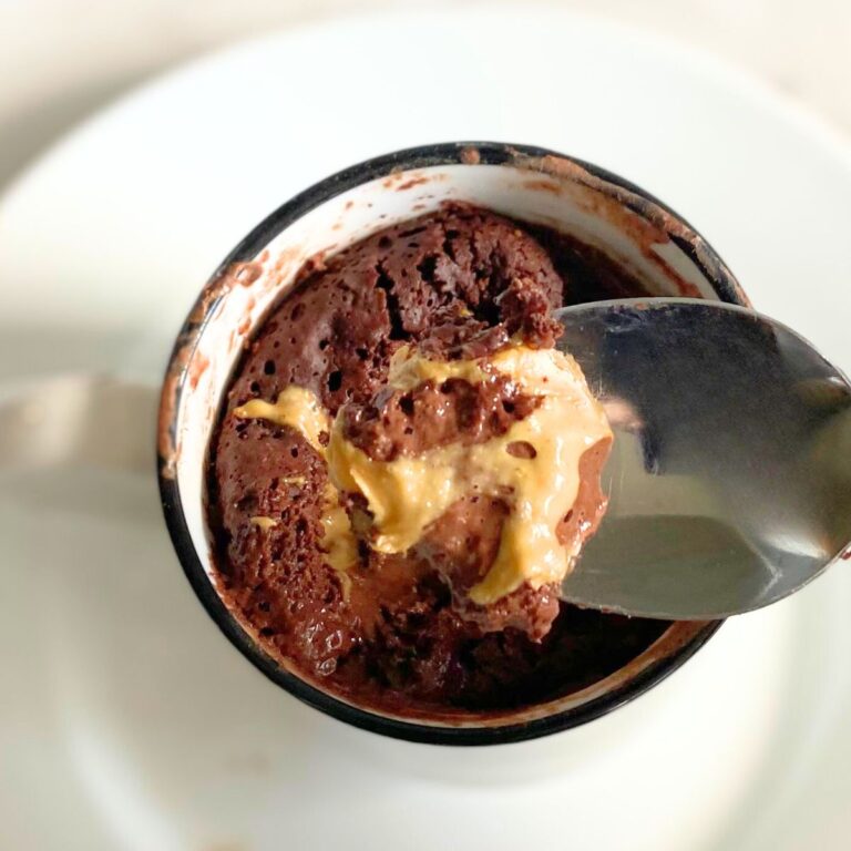 chocolate buckeye protein mug cake