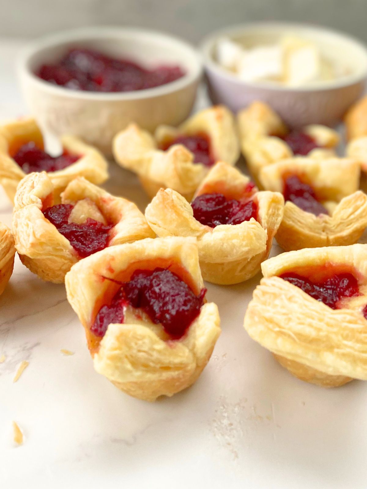 cranberry brie bites