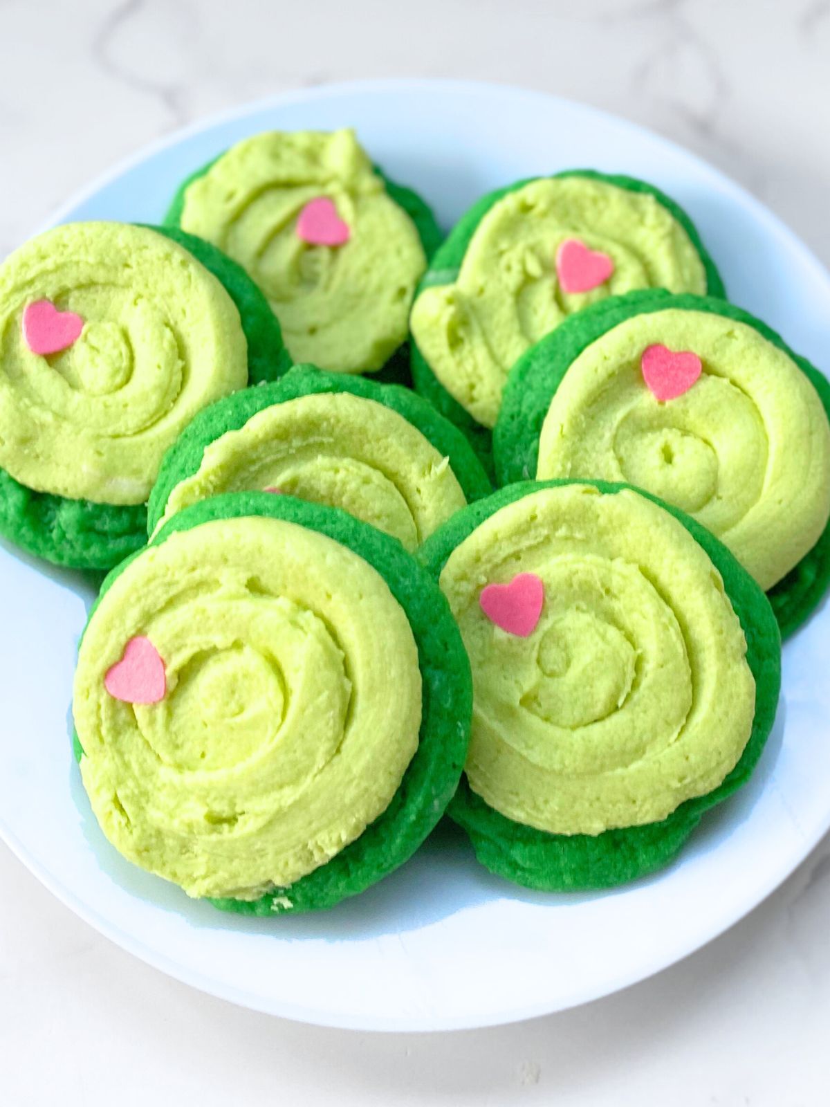 grinch frosted cookies