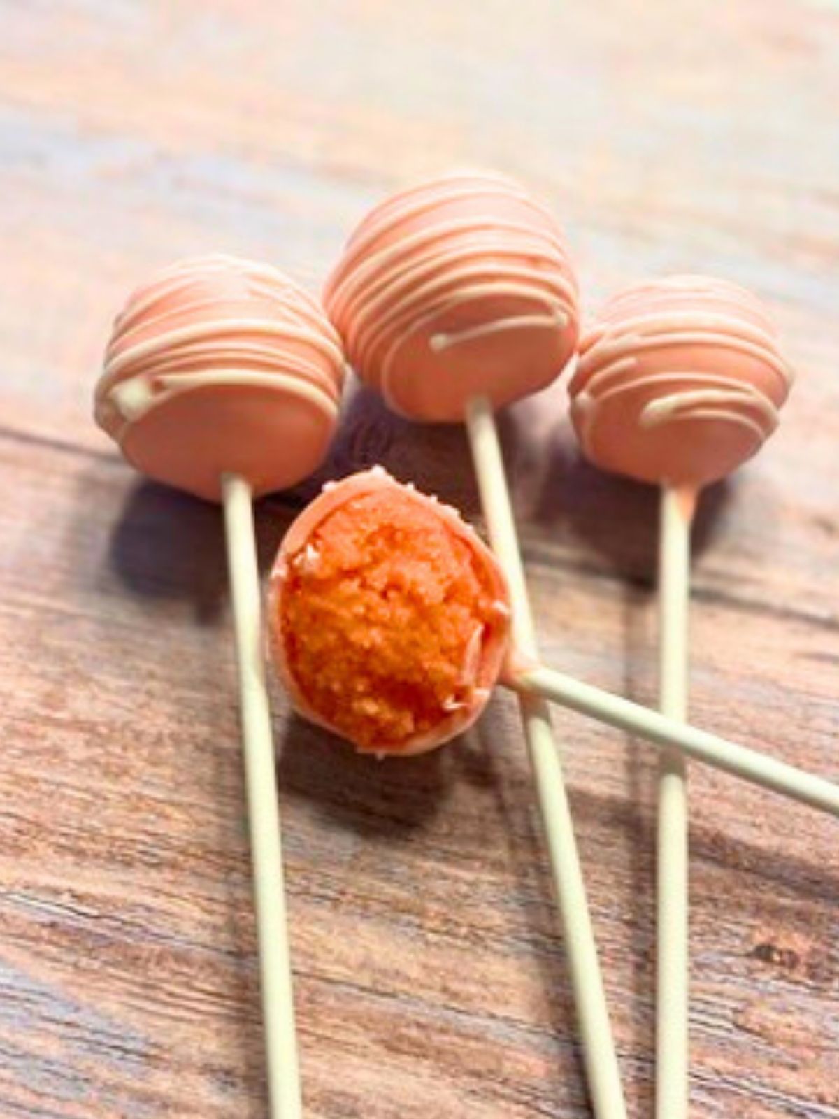 strawberry cheesecake cake pops