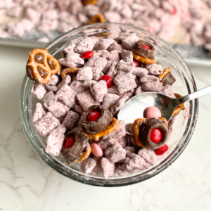 valentine's day puppy chow recipe