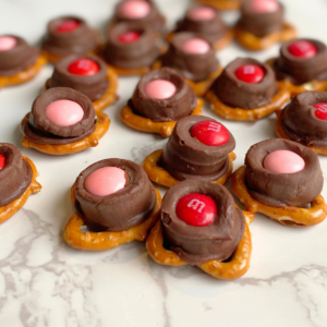 valentine's day rolo pretzels