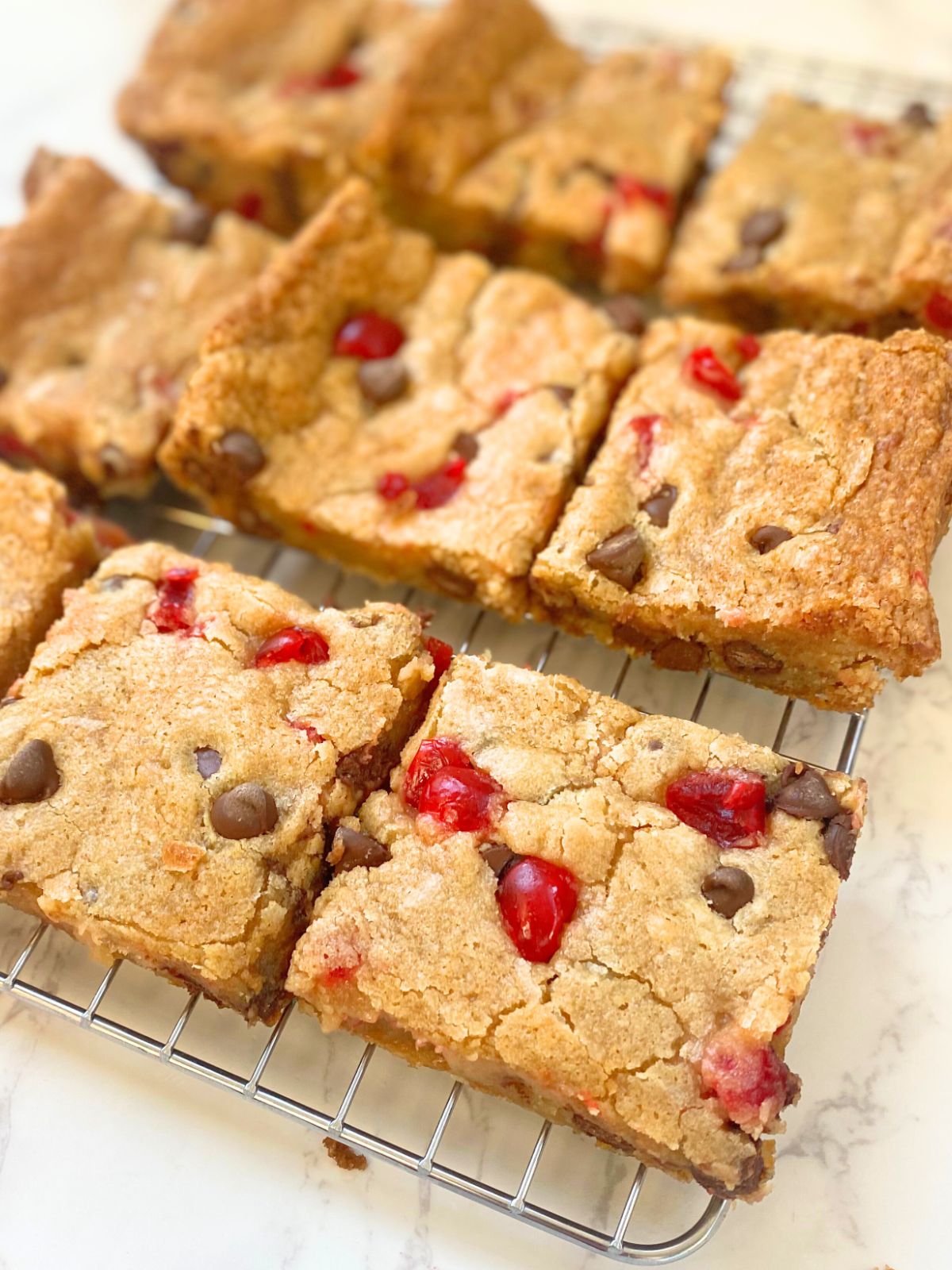 chocolate chip cherry cookie bars