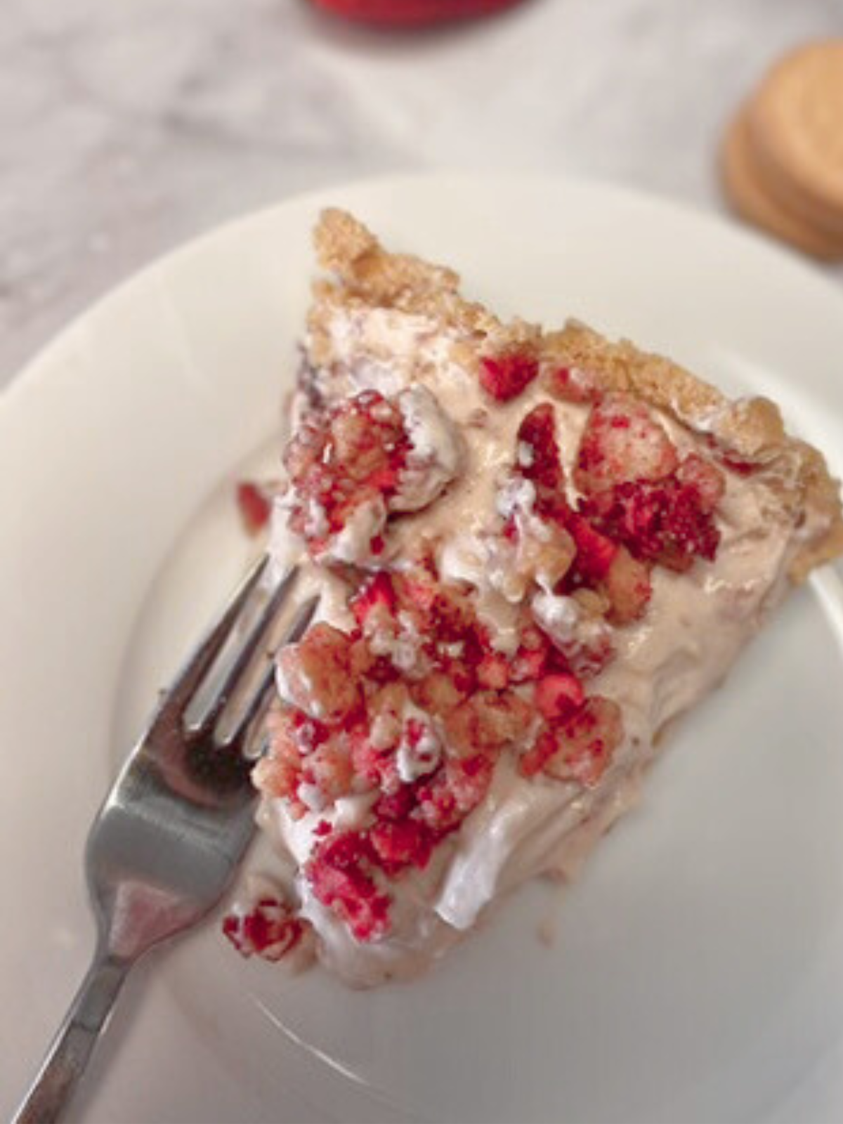 strawberry crunch oreo pie
