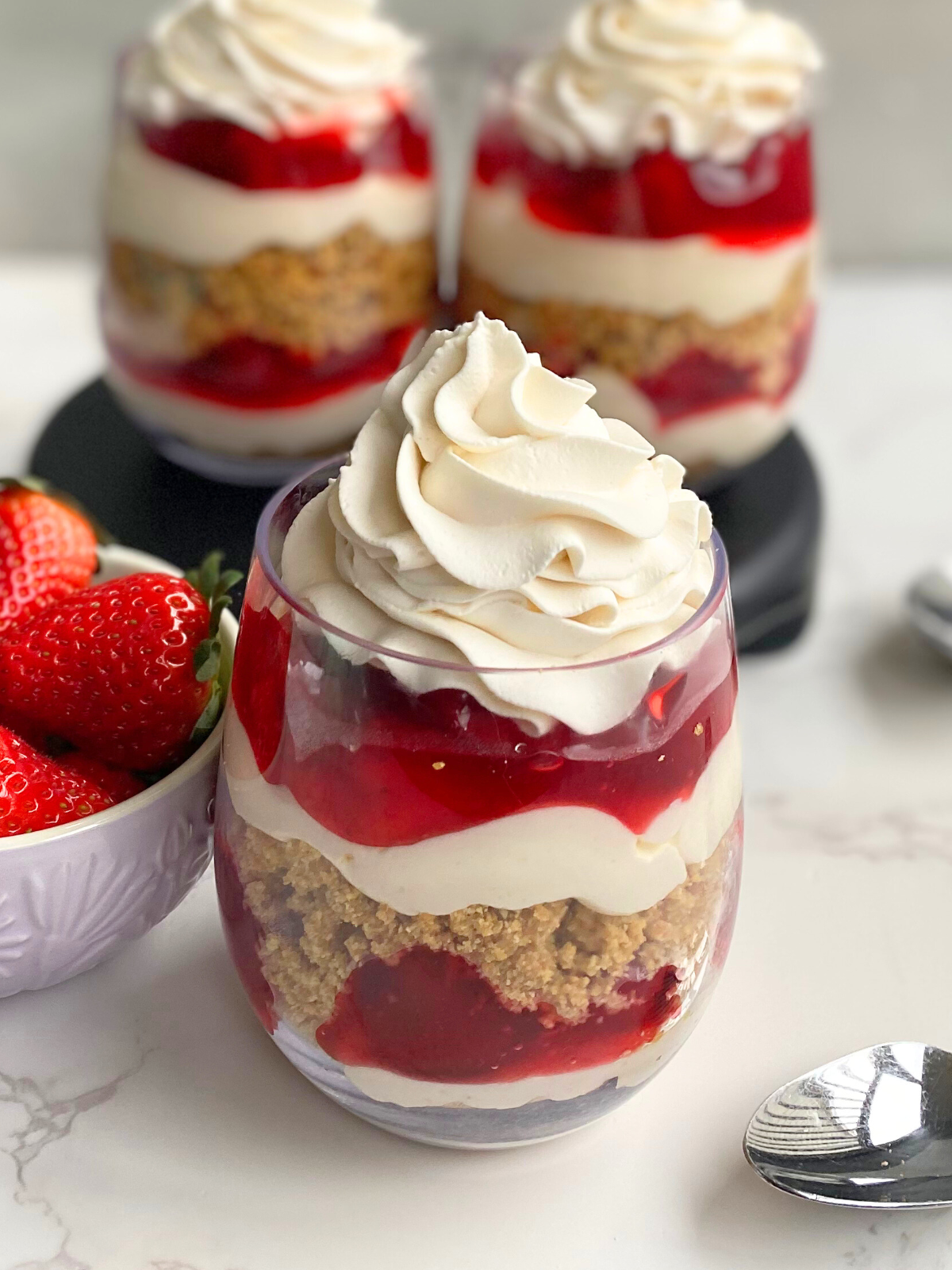 strawberry pie cheesecake cups