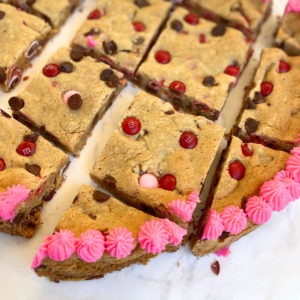 valentine cookie cake