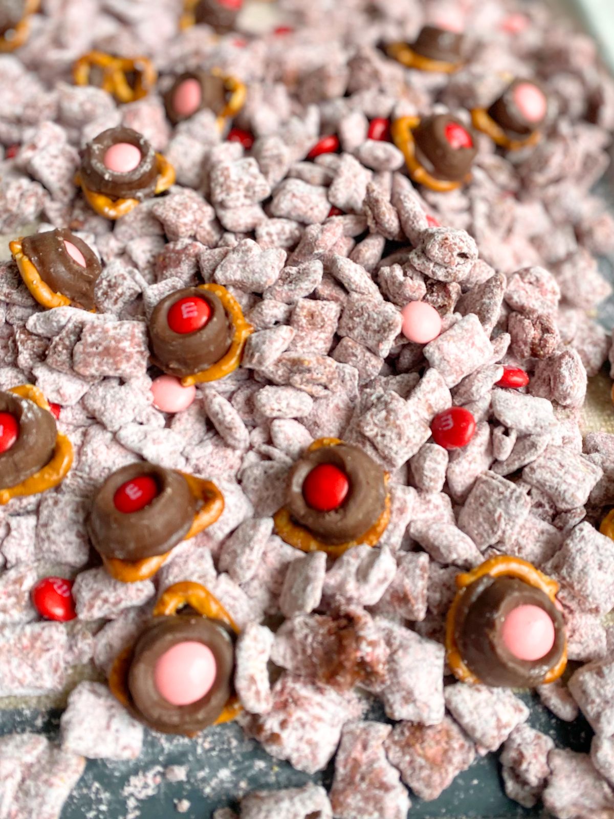 valentines day puppy chow