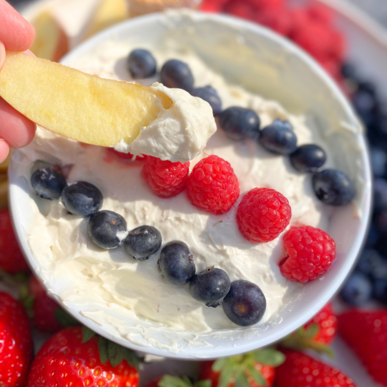 No-Bake Cheesecake Fruit Dip