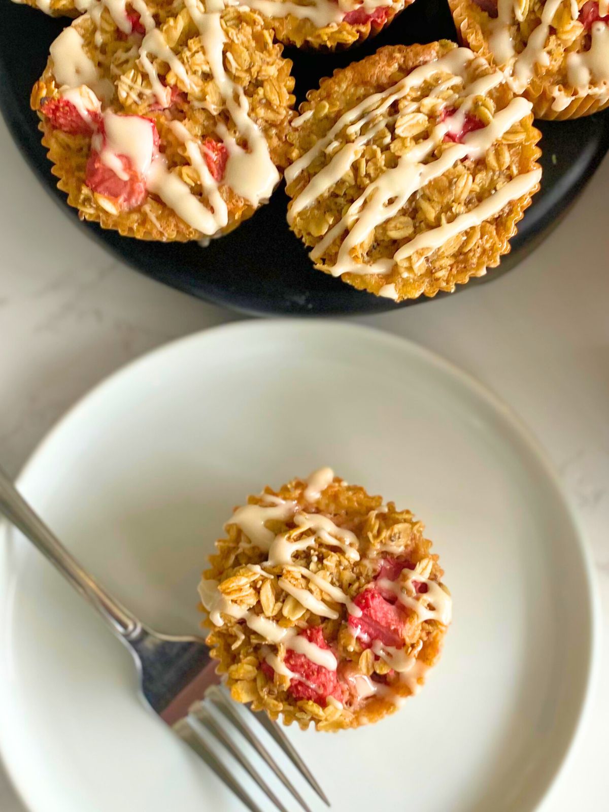 strawberry baked oatmeal cups