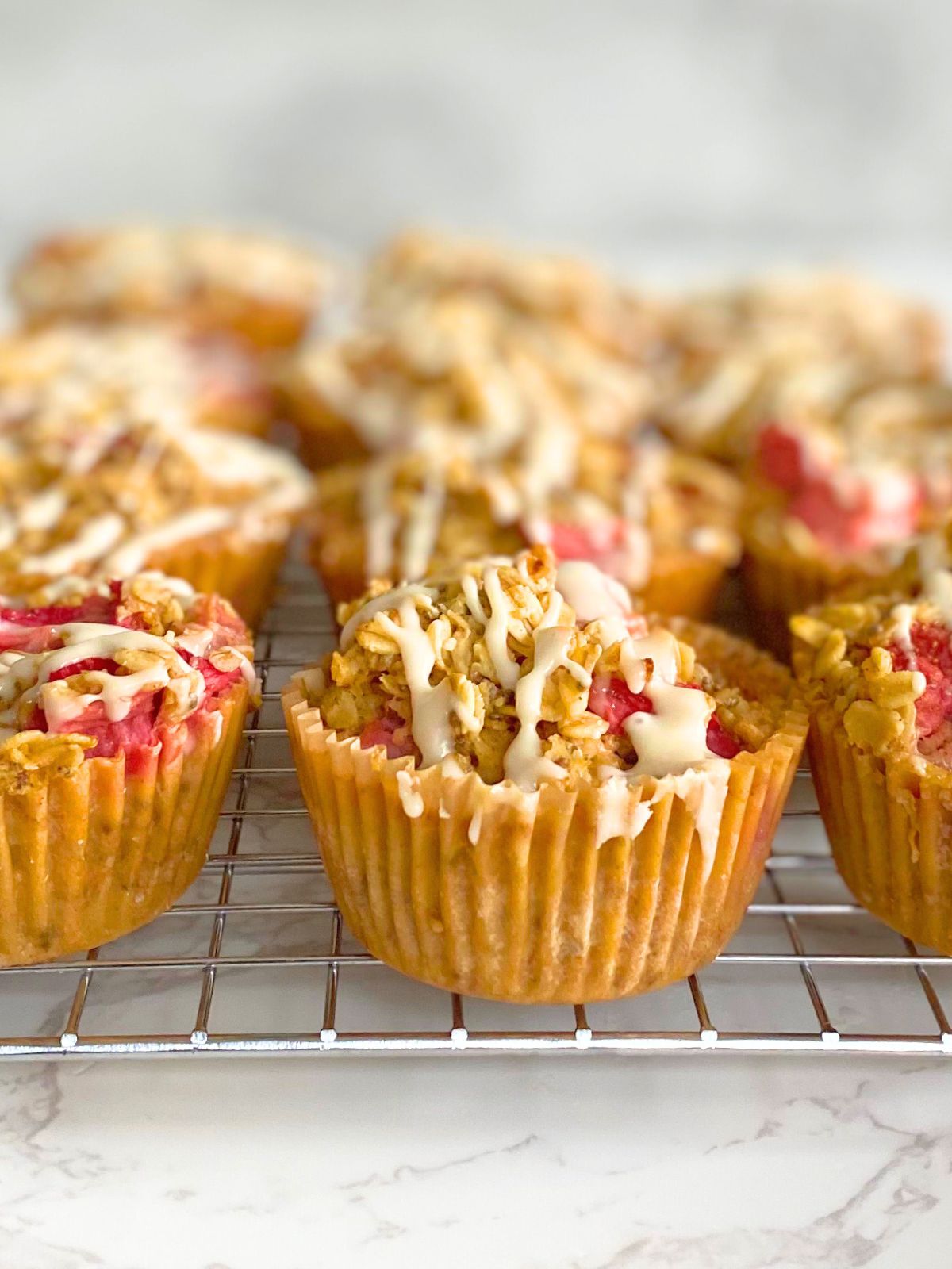 strawberry baked oatmeal cups