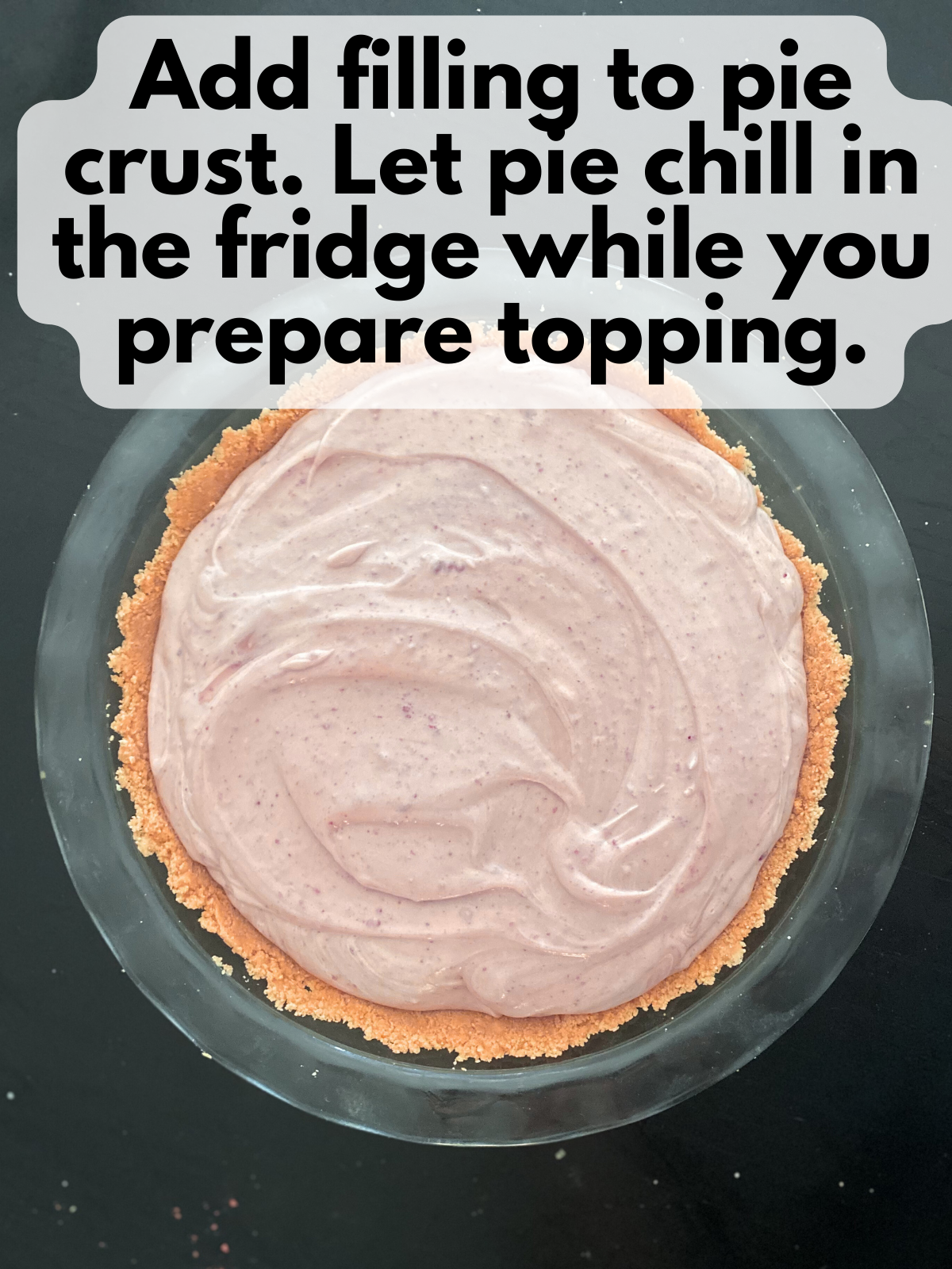 strawberry pudding spread in Golden Oreo crust