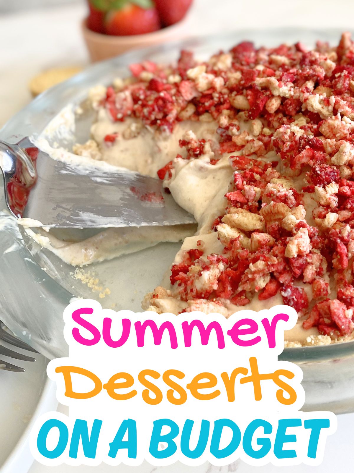 golden oreo strawberry crunch pie
