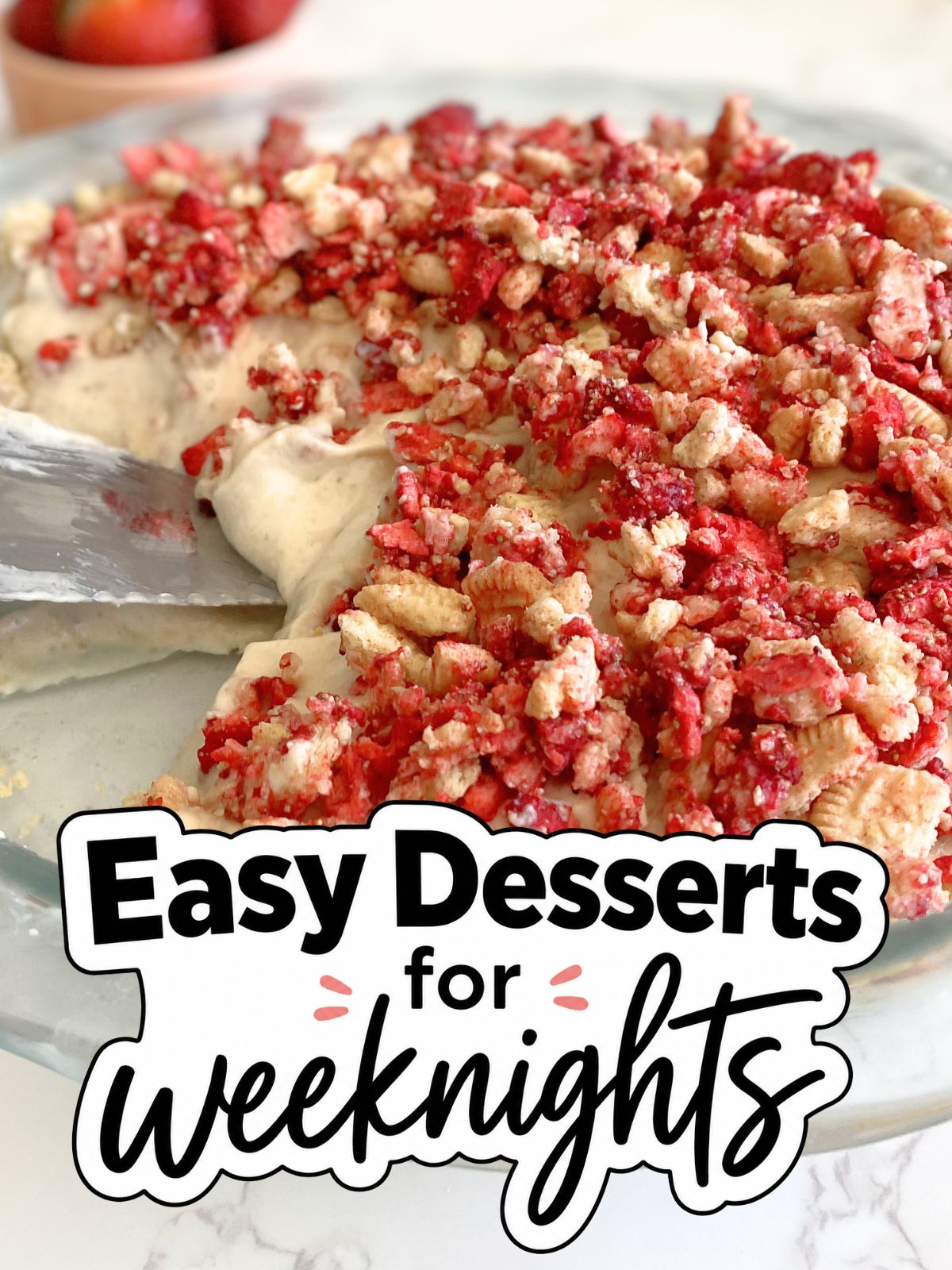 strawberry crunch pudding pie
