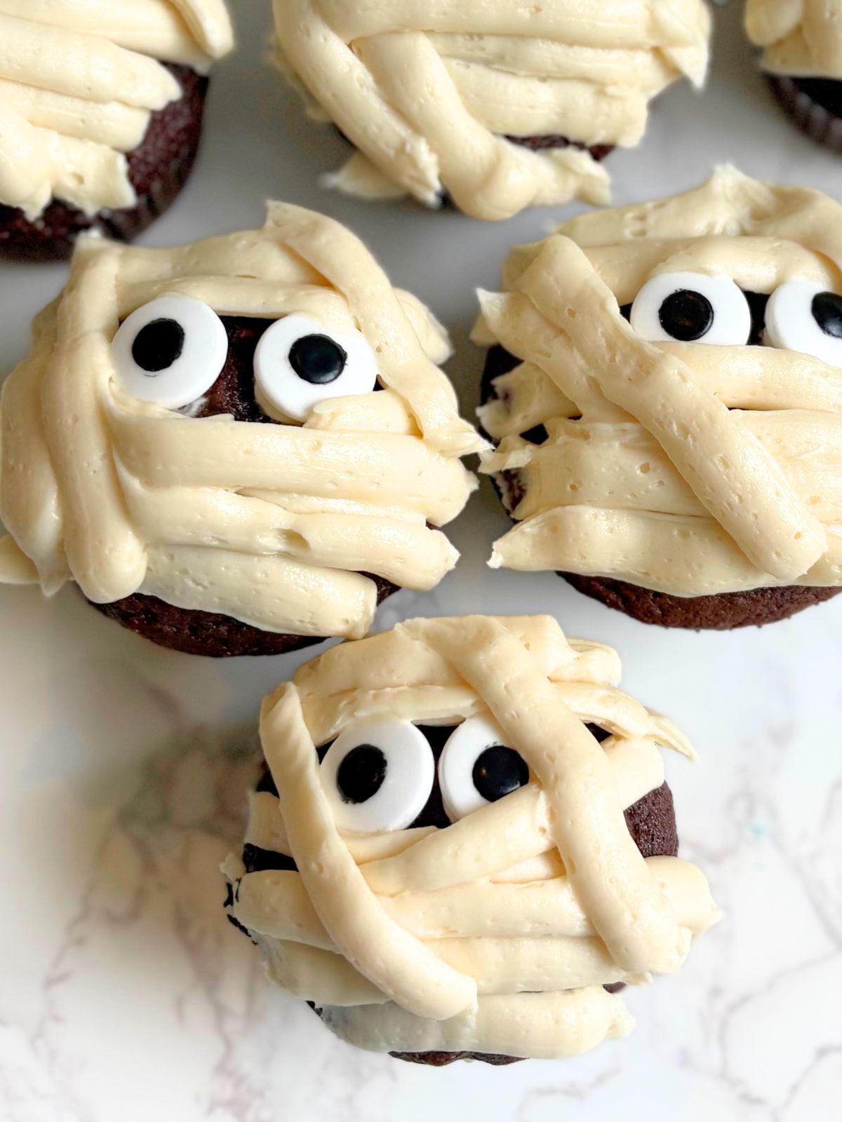 mummy cupcakes