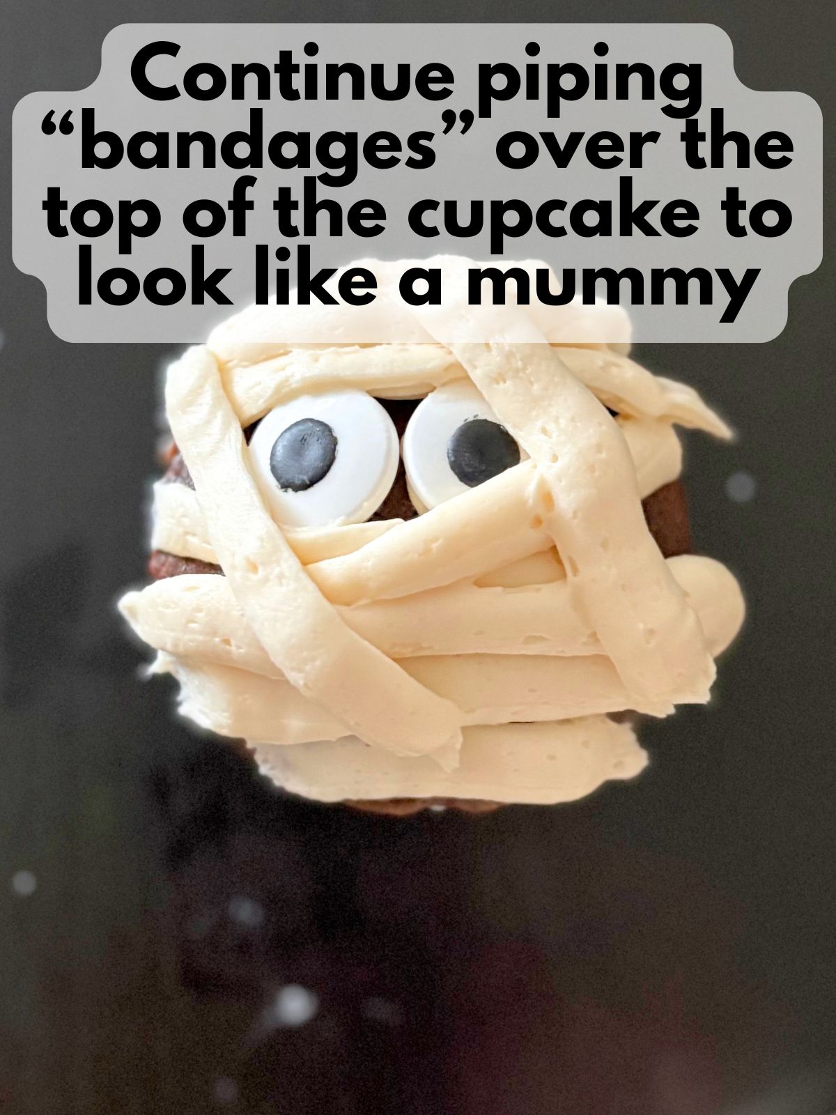 decorated mummy cupcake