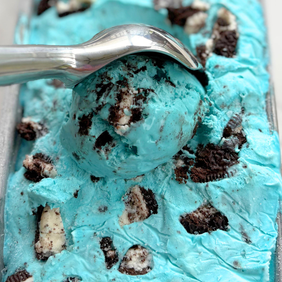 blue oreo ice cream