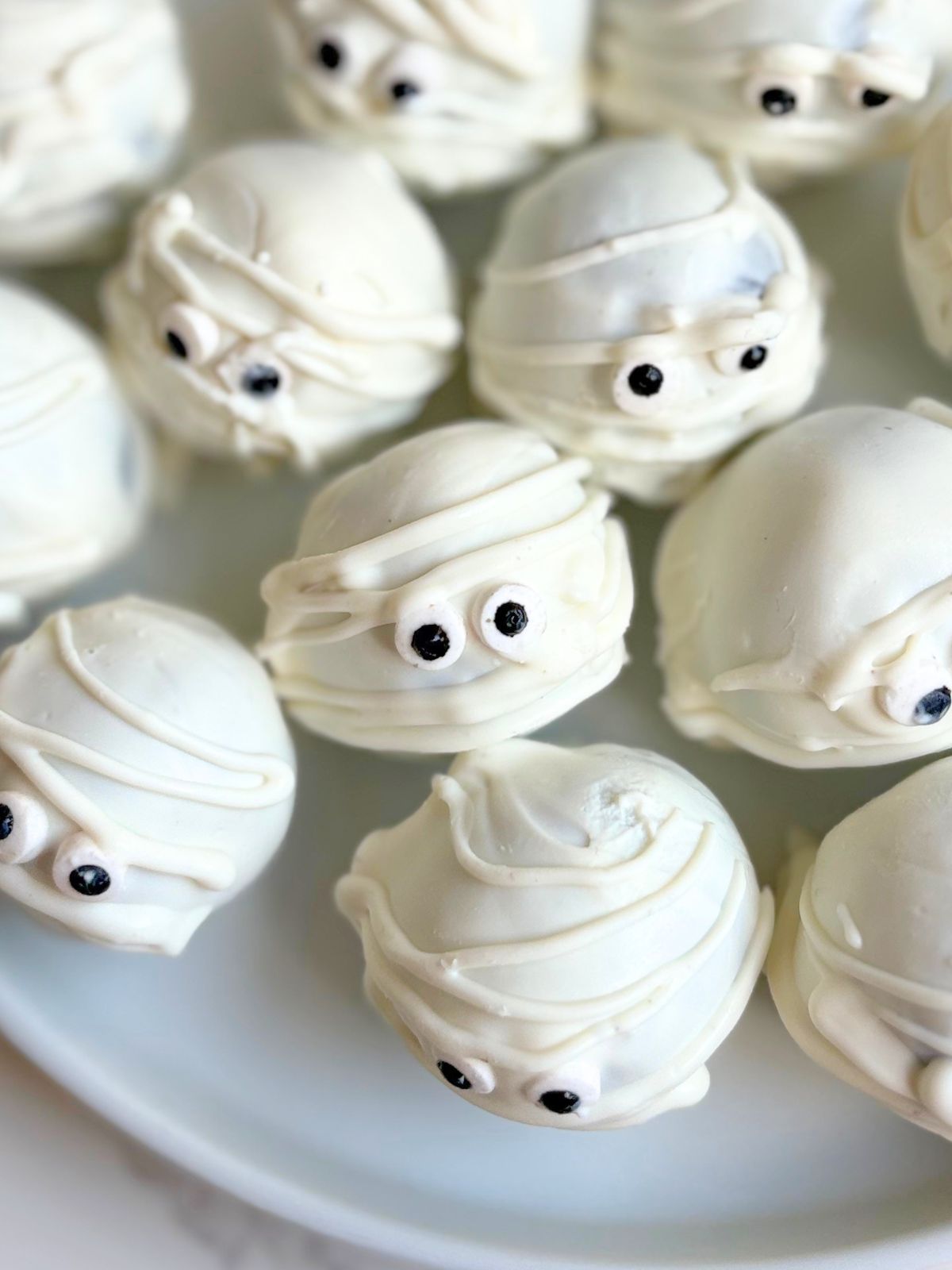 mummy oreo balls