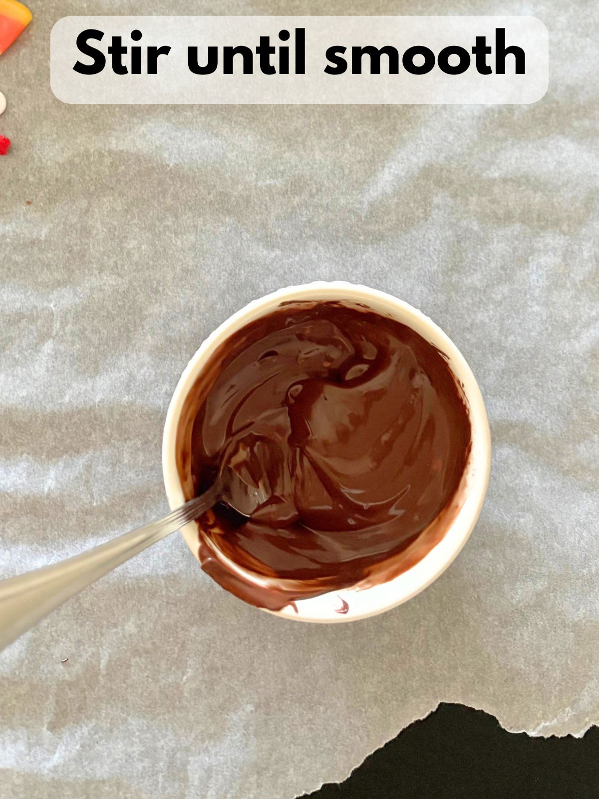 melted chocolate candy melts in a bowl